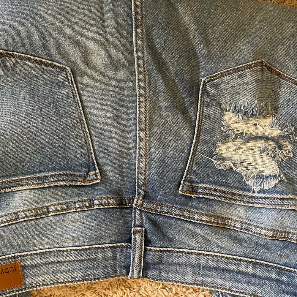 Judy Blue boyfriend cut 15/32